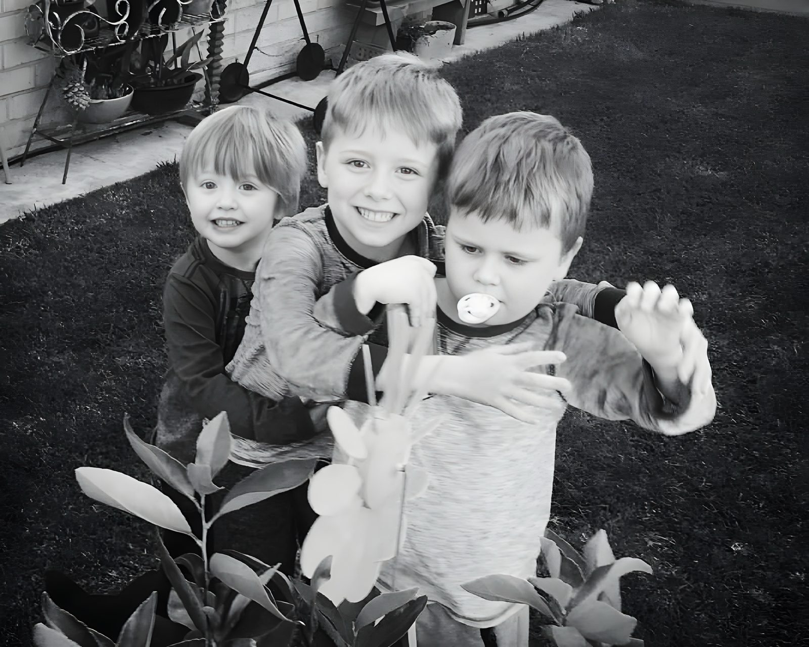 Jude, Leo, Gene as small boys